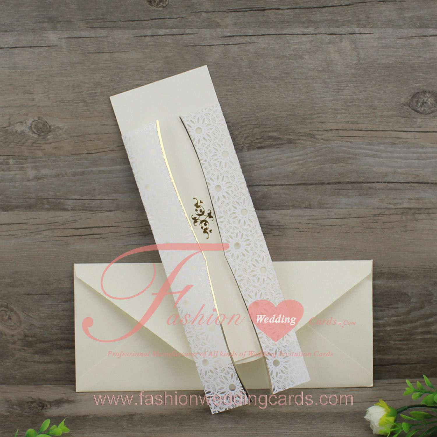 Latest Cheap Personalised Snowflake Wedding Invitations